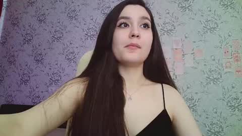 Annie online show from March 6, 7:14 am