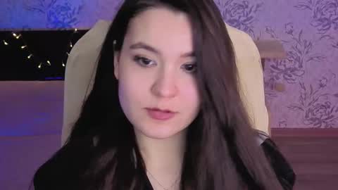 Annie online show from February 28, 8:48 am