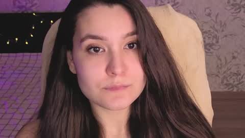 Annie online show from April 16, 9:50 pm