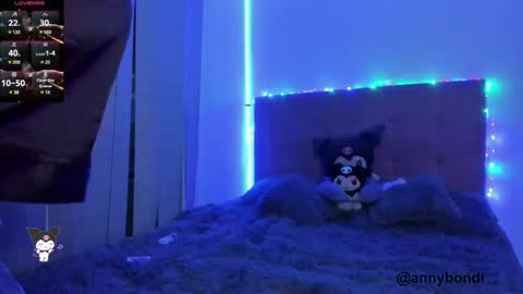 Snapshot of annybondie chatting on February 26, 1:53 am annybondie online show from February 26, 1:53 am