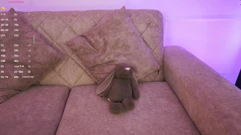 Ana online show from March 7, 1:52 pm