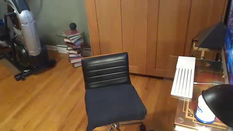 anoaklawnguy online show from October 1, 4:02 pm