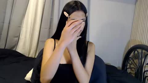 Snapshot of anok_yaii chatting on June 24, 5:50 am anok_yaii online show from June 24, 5:50 am