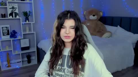 Anora online show from April 26, 8:28 pm