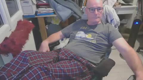 Snapshot of antares590 chatting on March 10, 8:01 pm antares590 online show from March 10, 8:01 pm