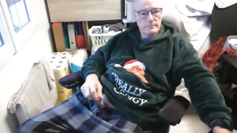 Snapshot of antares590 chatting on November 15, 3:52 pm antares590 online show from November 15, 3:52 pm