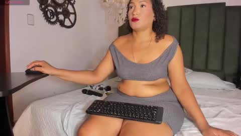 anthonela online show from March 16, 3:56 am