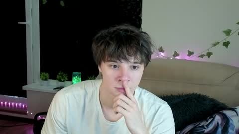 Anthony online show from April 22, 7:22 am