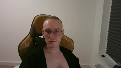 Snapshot of anthonythorn chatting on November 13, 8:52 pm anthonythorn online show from November 13, 8:52 pm