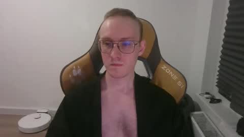 Snapshot of anthonythorn chatting on March 6, 6:59 pm anthonythorn online show from March 6, 6:59 pm