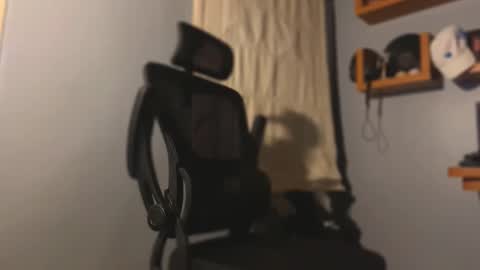 anthonyvinee online show from April 25, 5:32 am
