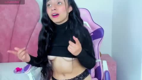 Snapshot of antonella_foxxxx chatting on April 24, 12:40 pm antonella_foxxxx online show from April 24, 12:40 pm
