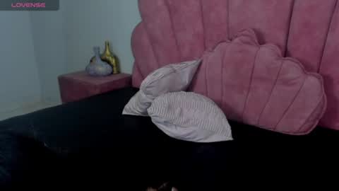 antonella_foxxxx online show from July 5, 3:13 am