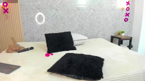 Anto online show from March 3, 8:59 pm