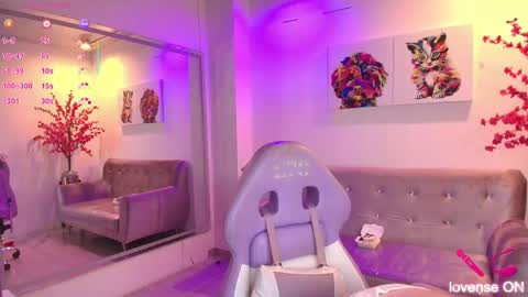 Snapshot of antonella_wiild chatting on May 16, 3:58 am Antonella online show from May 16, 3:58 am