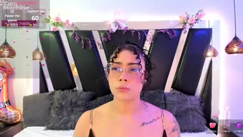 A N T O N E L L E  online show from February 19, 11:28 am