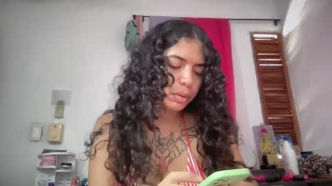 Snapshot of antoniabloom chatting on June 18, 5:39 pm Antonia online show from June 18, 5:39 pm