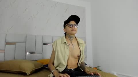 antony_d_ossa online show from June 25, 8:02 pm