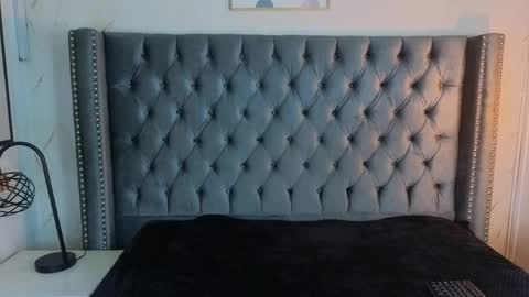 anya_belth online show from April 17, 7:50 pm