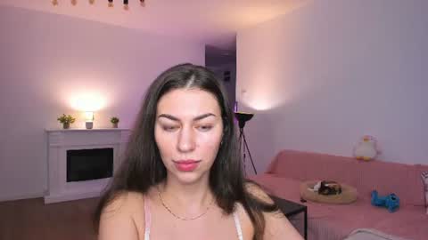 Anysa Smith online show from July 6, 12:40 am