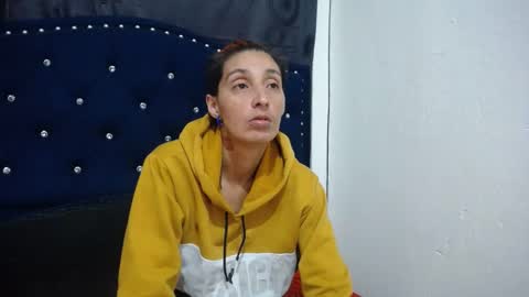 anyu online show from December 24, 8:55 am