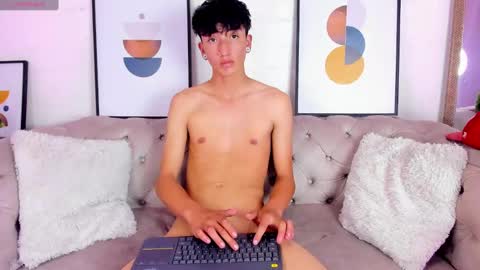 Snapshot of anyul_ chatting on January 14, 3:32 am Anyul online show from January 14, 3:32 am