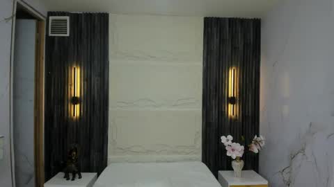   online show from April 12, 2:05 am