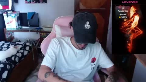 Andres online show from April 14, 2:23 pm