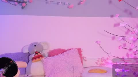 Lily online show from July 20, 8:33 pm