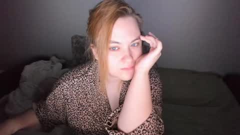 appleyummybuns online show from May 15, 11:56 pm