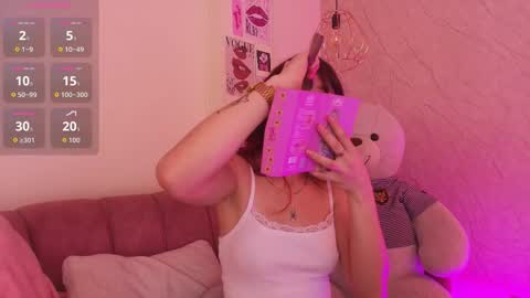   online show from September 9, 12:15 pm