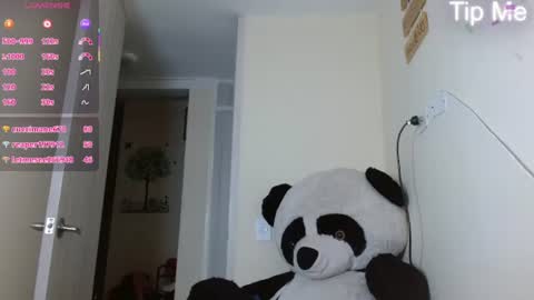 Snapshot of april_dumont5 chatting on July 10, 9:56 am April Dumont online show from July 10, 9:56 am