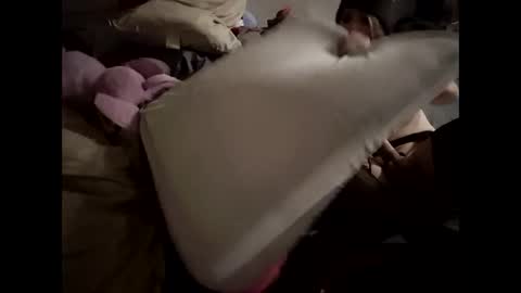 april_ironlung online show from February 12, 1:33 am