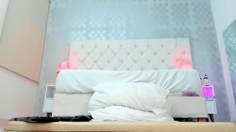              3pm to 930 pm colombia online show from December 27, 2:14 am