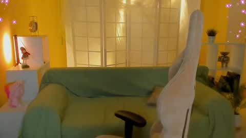 Snapshot of aprill_o_nill chatting on January 4, 1:21 pm aprill_o_nill online show from January 4, 1:21 pm