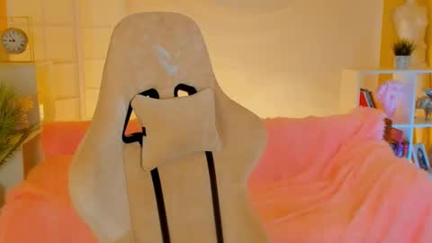 Snapshot of aprill_o_nill chatting on January 28, 11:17 am aprill_o_nill online show from January 28, 11:17 am