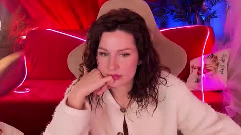 Snapshot of aprill_o_nill chatting on February 21, 1:01 pm aprill_o_nill online show from February 21, 1:01 pm