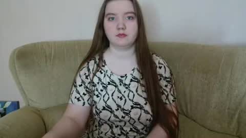 Josefin online show from June 19, 1:32 am