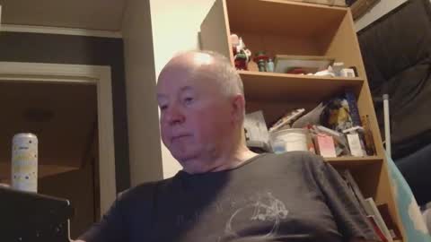 arcticman44 online show from January 14, 10:36 pm