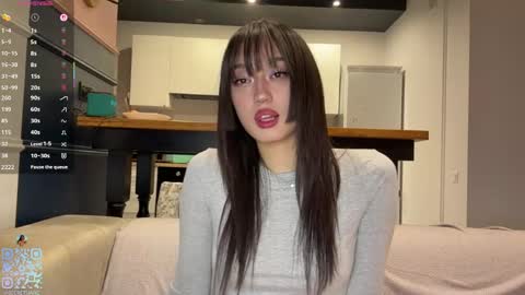 Jane online show from April 14, 8:37 pm