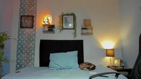 Snapshot of ares_parker chatting on May 14, 7:31 pm ares_parker online show from May 14, 7:31 pm