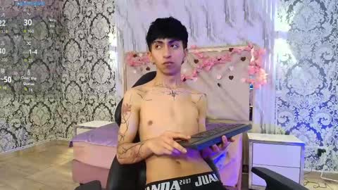 aress_tay online show from May 22, 4:52 am