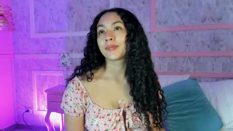 Snapshot of arhii_khay chatting on April 22, 11:45 am Ari online show from April 22, 11:45 am