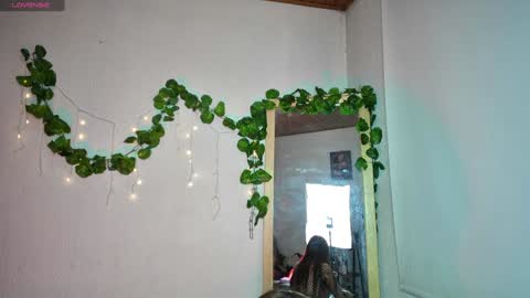 Snapshot of ari_kat666 chatting on January 11, 5:41 am ari online show from January 11, 5:41 am