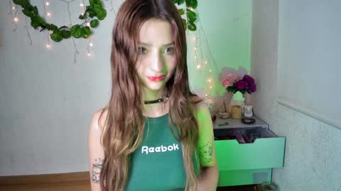 Snapshot of ari_kat666 chatting on February 7, 4:37 am ari online show from February 7, 4:37 am