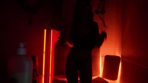 Snapshot of ari_kat666 chatting on February 7, 2:59 am ari online show from February 7, 2:59 am