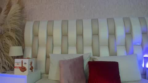 ari_lynn_ online show from March 31, 3:19 am