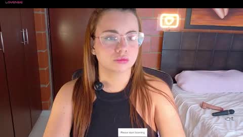 Aria online show from May 3, 3:01 am