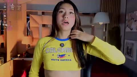 Snapshot of aria_joness_ chatting on June 23, 8:40 pm Aria Jones online show from June 23, 8:40 pm