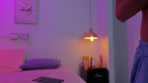 aria_millers1 online show from May 26, 11:17 am